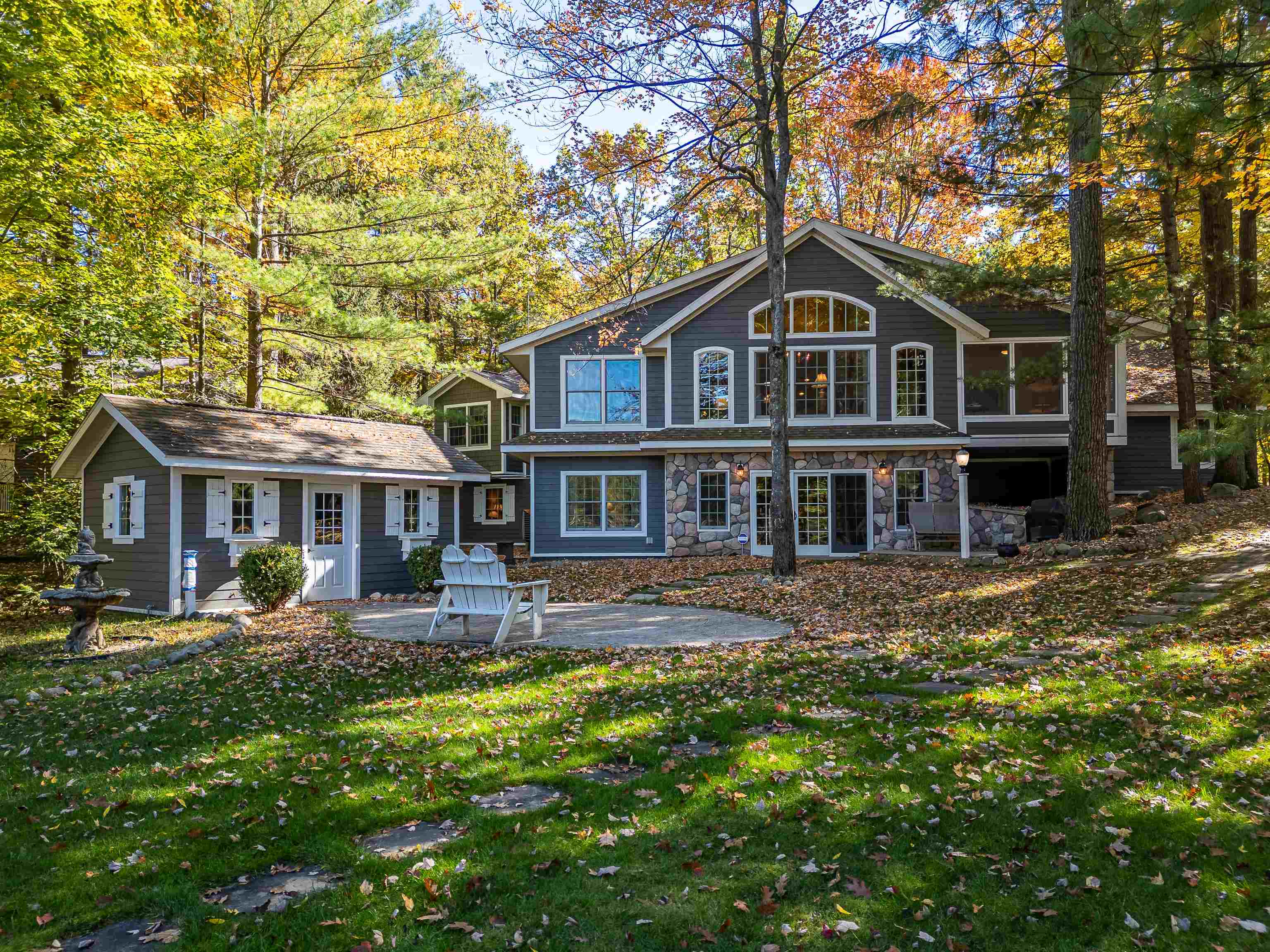 4460 Queens Way Gladwin, MI 48624 - Photo 4 of 77