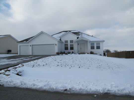 613 Overture Way Roscoe, IL 61073 - Photo 1 of 11 Gallery Image 1