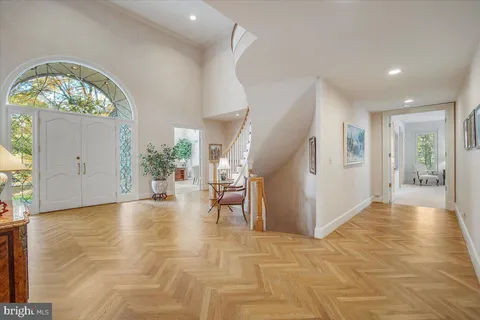 $3,995,000 | 8917 Harvest Square Court, Potomac, MD 20854