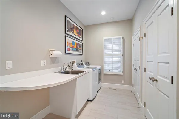 $3,995,000 | 8917 Harvest Square Court, Potomac, MD 20854