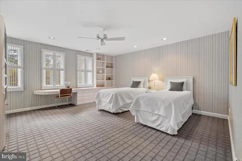 $3,995,000 | 8917 Harvest Square Court, Potomac, MD 20854