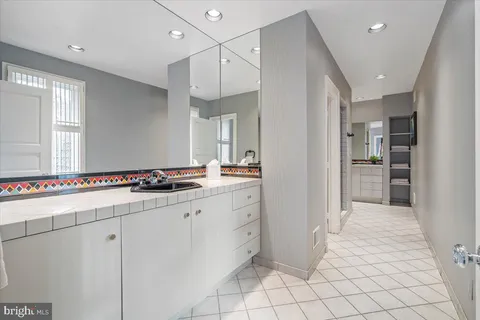 $3,995,000 | 8917 Harvest Square Court, Potomac, MD 20854