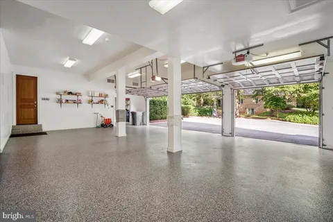 $3,995,000 | 8917 Harvest Square Court, Potomac, MD 20854