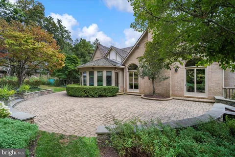 $3,995,000 | 8917 Harvest Square Court, Potomac, MD 20854