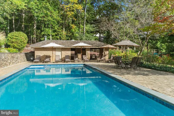 $3,750,000 | 8917 Harvest Square Court, Potomac, MD 20854