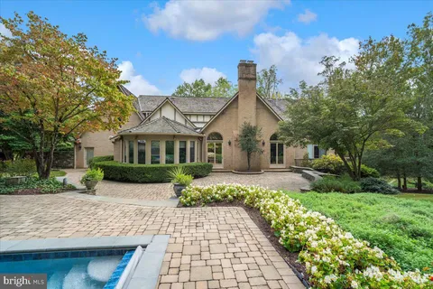$3,750,000 | 8917 Harvest Square Court, Potomac, MD 20854