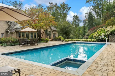 $3,750,000 | 8917 Harvest Square Court, Potomac, MD 20854