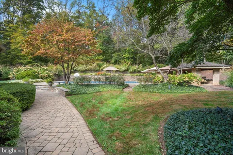 $3,995,000 | 8917 Harvest Square Court, Potomac, MD 20854