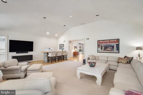 $3,995,000 | 8917 Harvest Square Court, Potomac, MD 20854