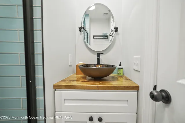 $2,000 | 110 11th Avenue, Unit REAR EAST, Belmar, NJ 07719