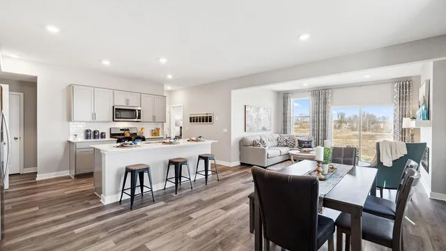 $565,000 | 17050 Draper Way, Lakeville, MN 55044