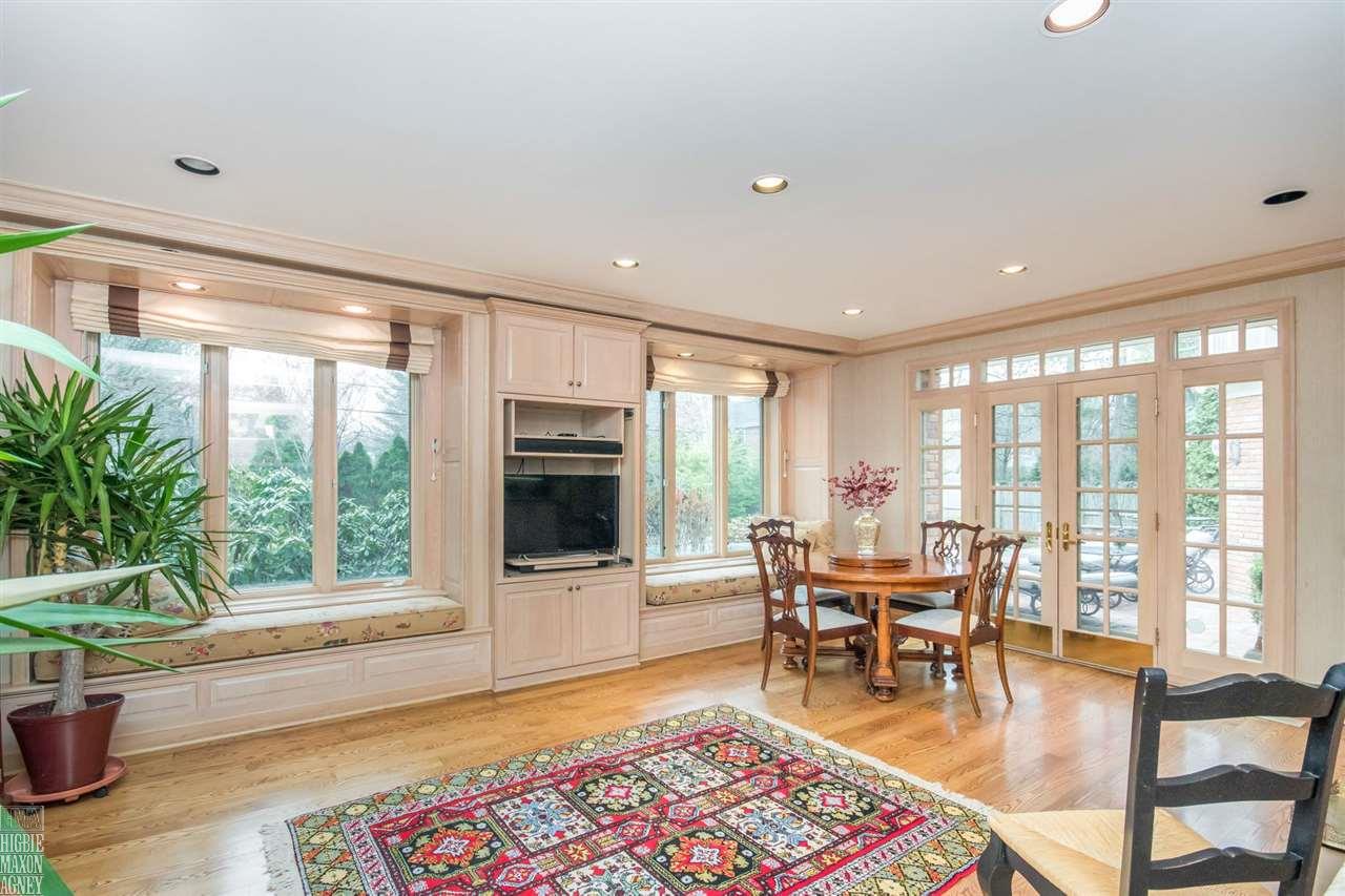 175 Touraine Road Grosse Pointe Farms, MI 48236 - Photo 16 of 31