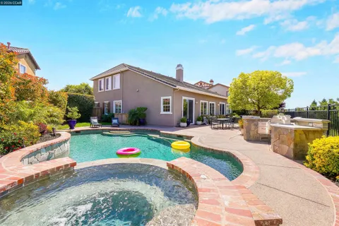 $2,439,000 | 1518 Colchester Street, Danville, CA 94506