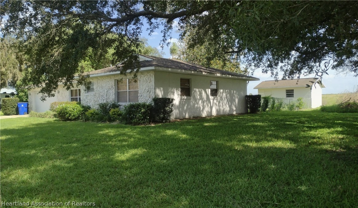 108 Tortoise Road Sebring, FL 33876 - Photo 2 of 29