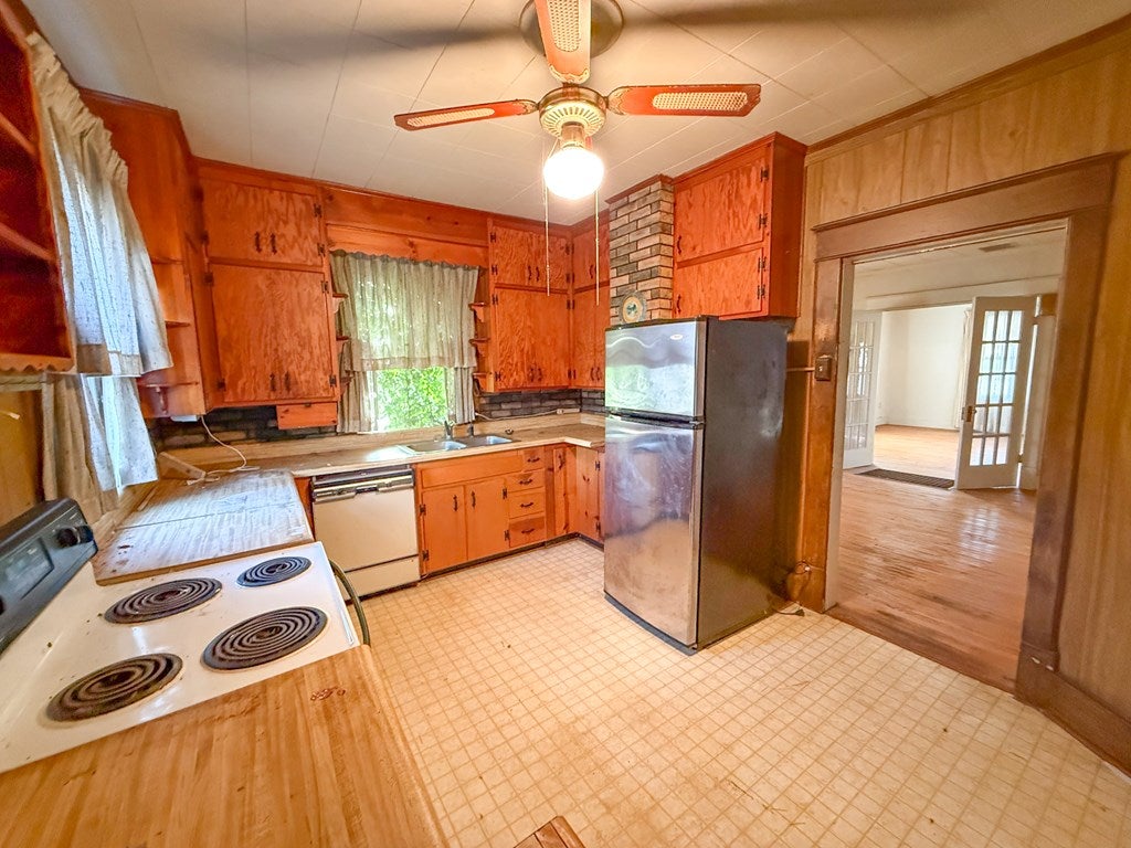 205 Walnut Street Crewe, VA 23930 - Photo 12 of 41 Gallery Image 12