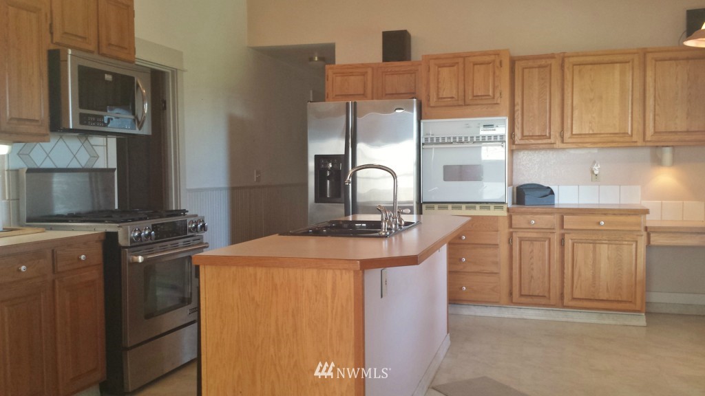 335 Spencer Road Toledo, WA 98591 - Photo 7 of 25