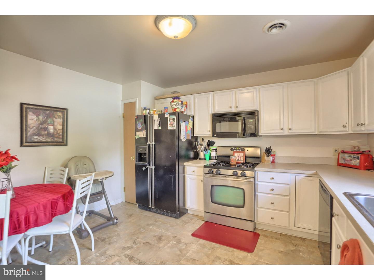 220 North View Road Fleetwood, PA 19522 - Photo 6 of 25 Gallery Image 6