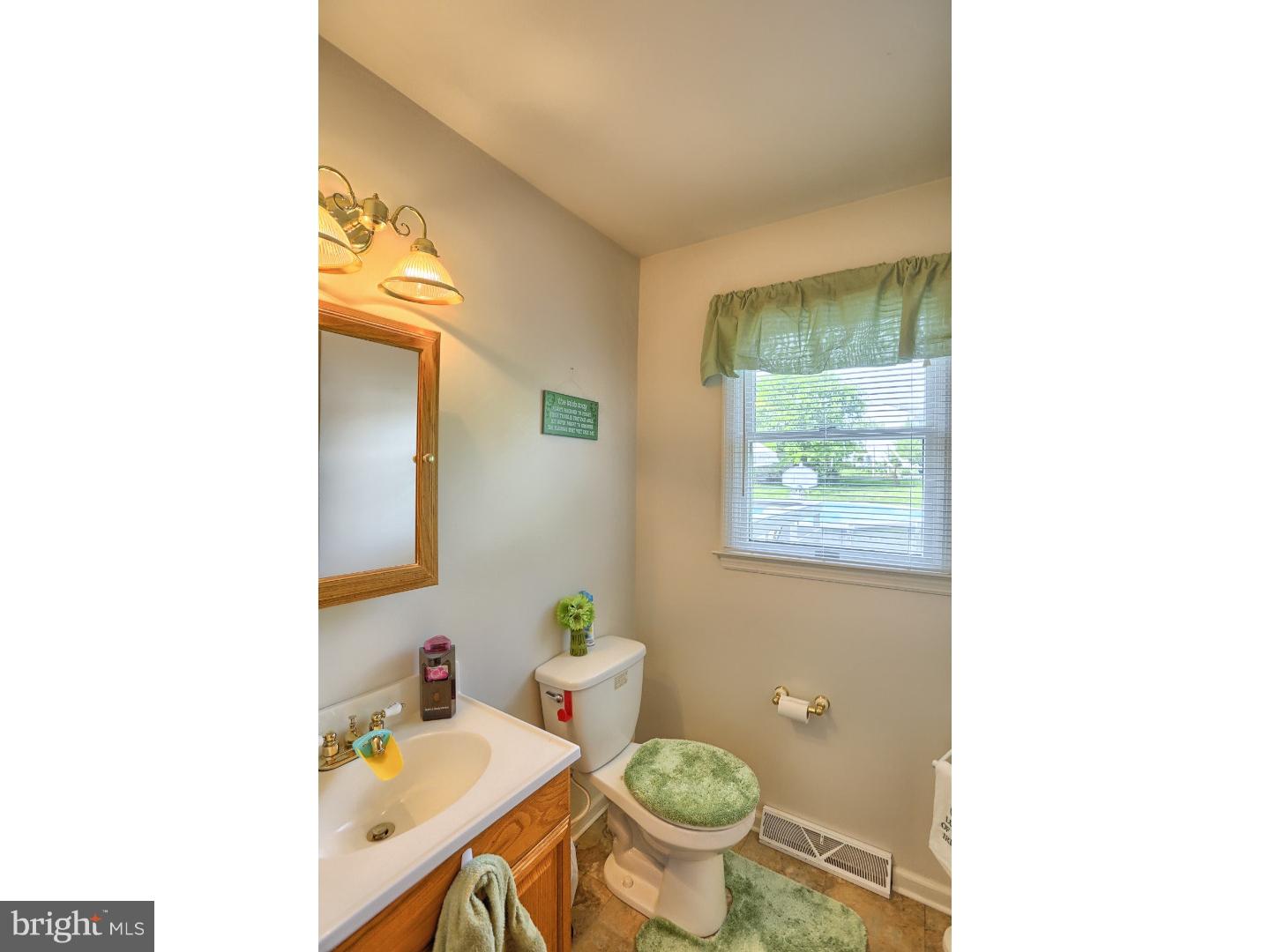 220 North View Road Fleetwood, PA 19522 - Photo 9 of 25 Gallery Image 9