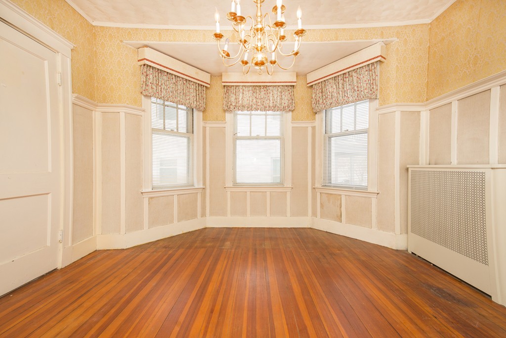 204 Maple Street Boston, MA 02132 - Photo 15 of 30