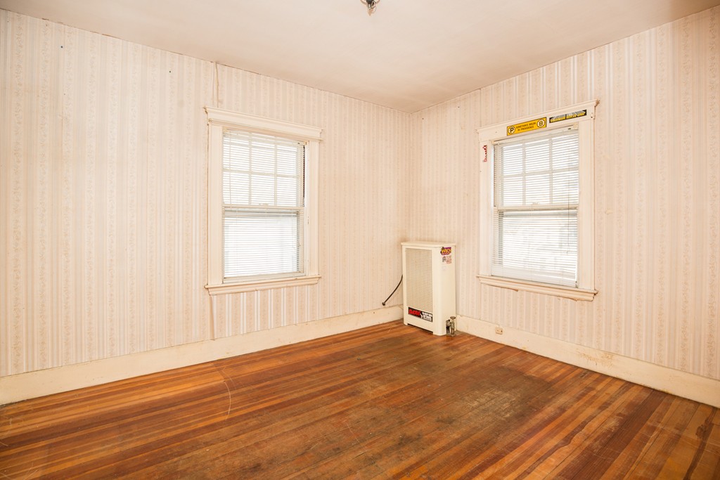 204 Maple Street Boston, MA 02132 - Photo 18 of 30