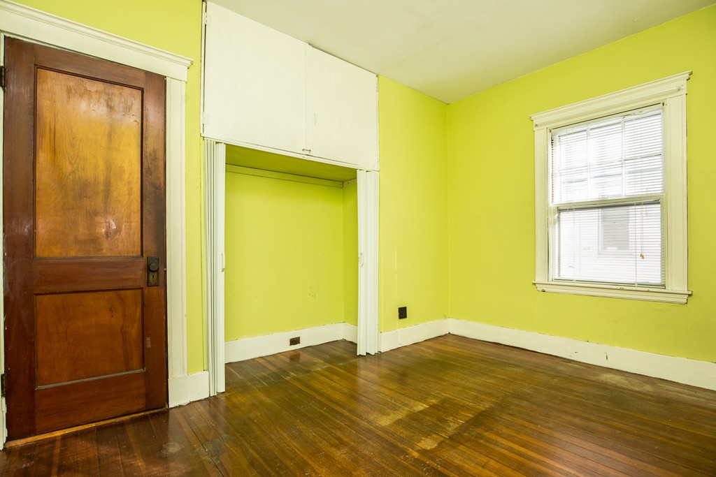 204 Maple Street Boston, MA 02132 - Photo 21 of 30