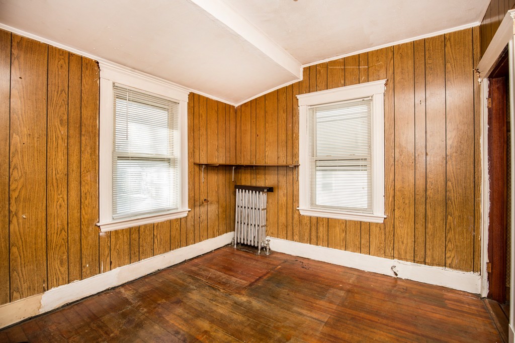 204 Maple Street Boston, MA 02132 - Photo 23 of 30