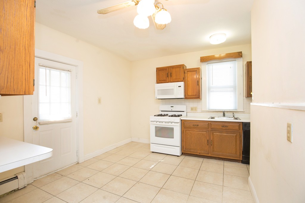 204 Maple Street Boston, MA 02132 - Photo 10 of 30