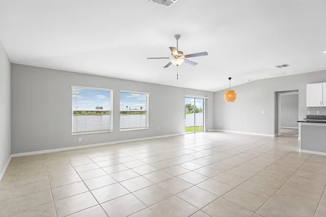 $2,395 | 190 Rain Berry Avenue, Ruskin, FL 33570