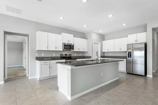 $2,395 | 190 Rain Berry Avenue, Ruskin, FL 33570