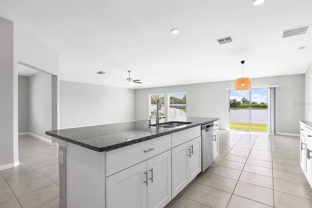 $2,395 | 190 Rain Berry Avenue, Ruskin, FL 33570