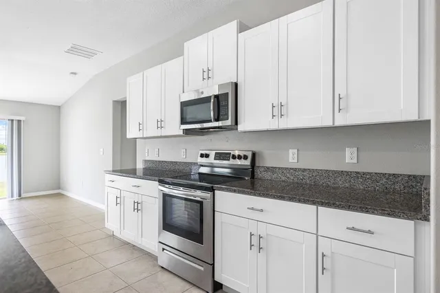 $2,395 | 190 Rain Berry Avenue, Ruskin, FL 33570