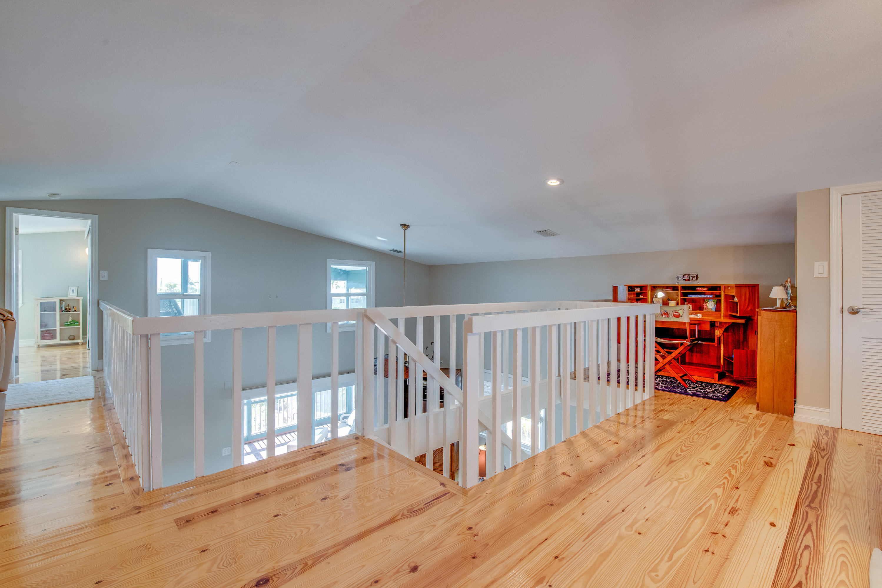 489 Blackbeard Road Summerland Key, FL 33042 - Photo 27 of 40 upper level loft