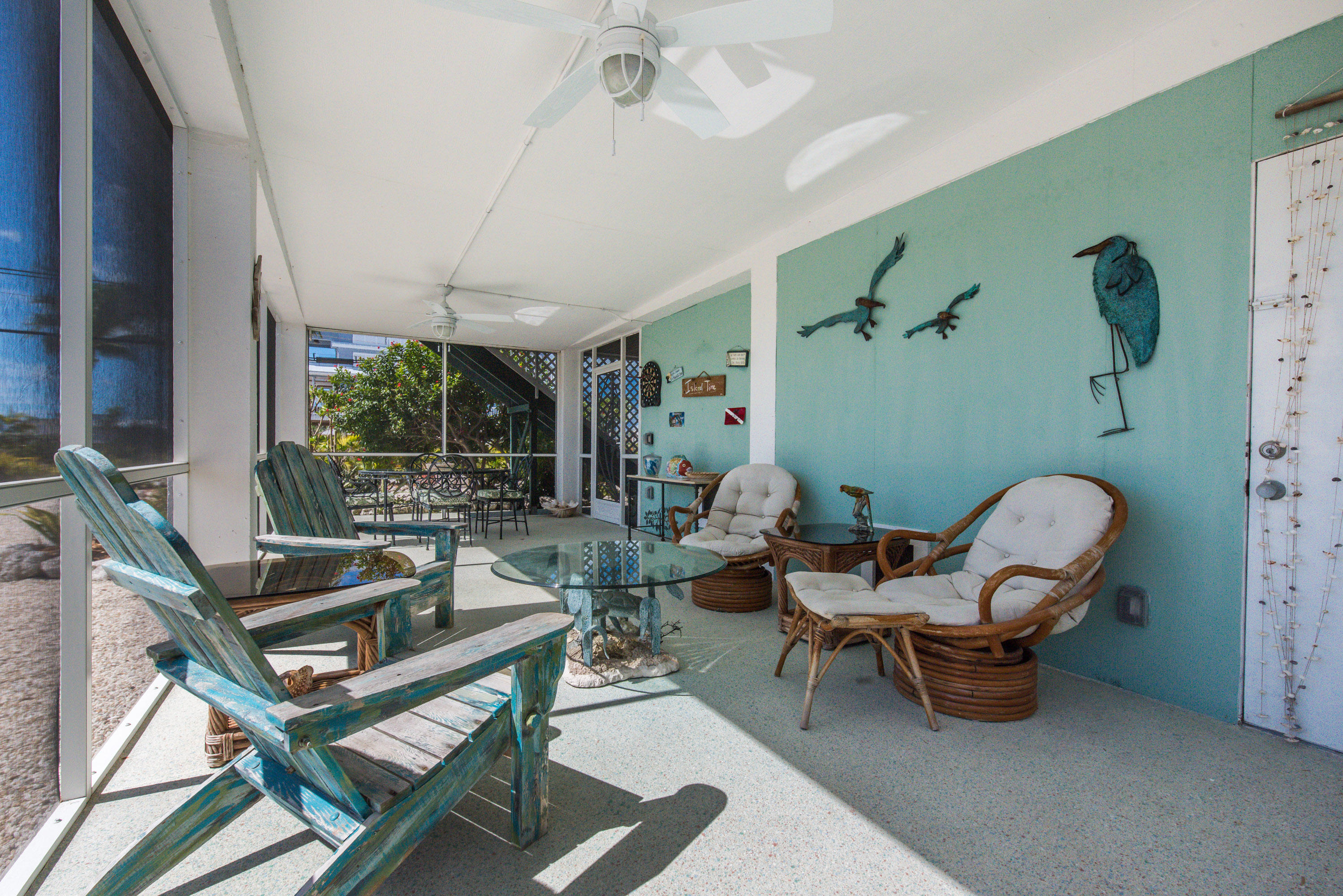 489 Blackbeard Road Summerland Key, FL 33042 - Photo 32 of 40 enclosed patio