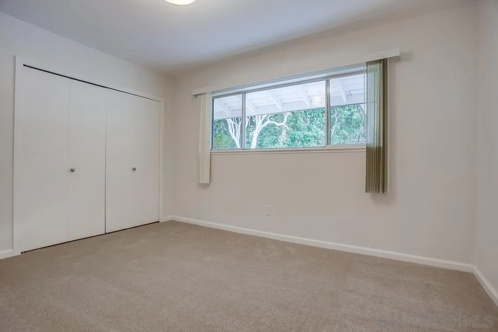 7255 Via Capri La Jolla, CA 92037 - Photo 36 of 58