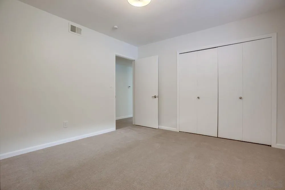 7255 Via Capri La Jolla, CA 92037 - Photo 37 of 58