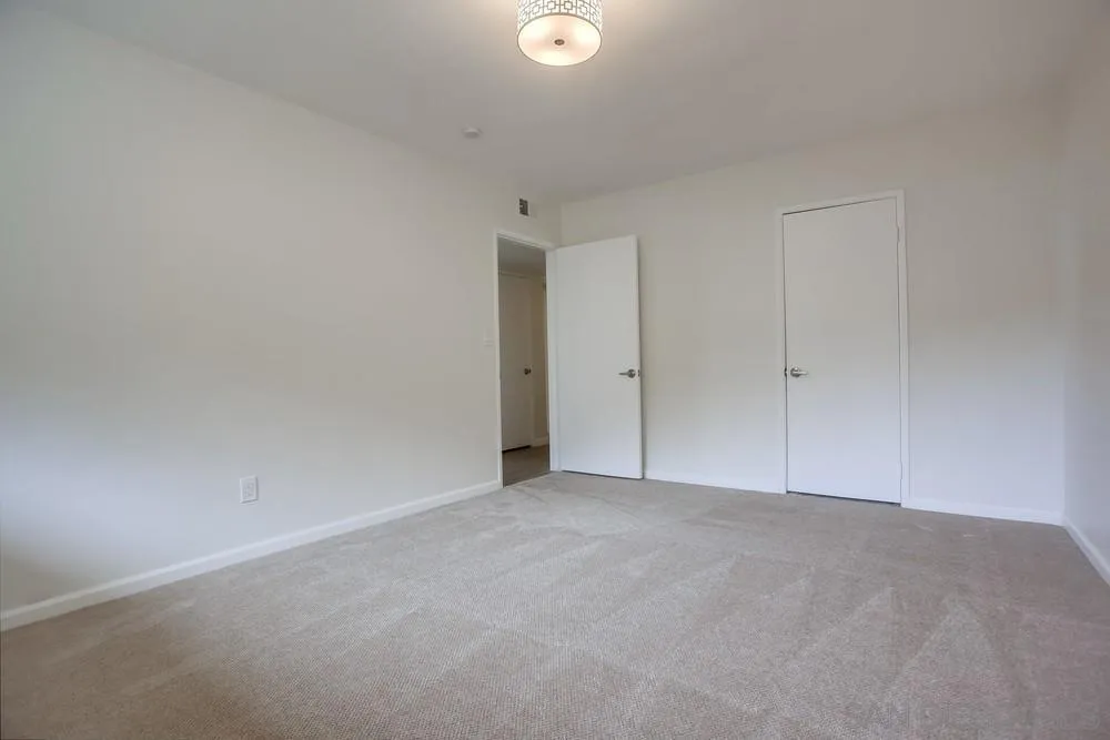 7255 Via Capri La Jolla, CA 92037 - Photo 43 of 58