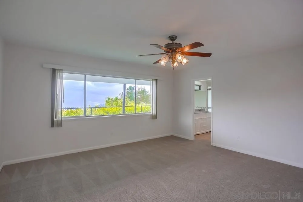 7255 Via Capri La Jolla, CA 92037 - Photo 47 of 58