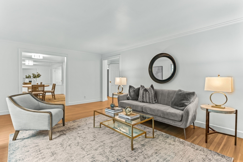 117 Elmwood Road Wellesley, MA 02481 - Photo 3 of 21