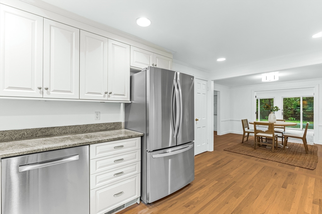 117 Elmwood Road Wellesley, MA 02481 - Photo 9 of 21