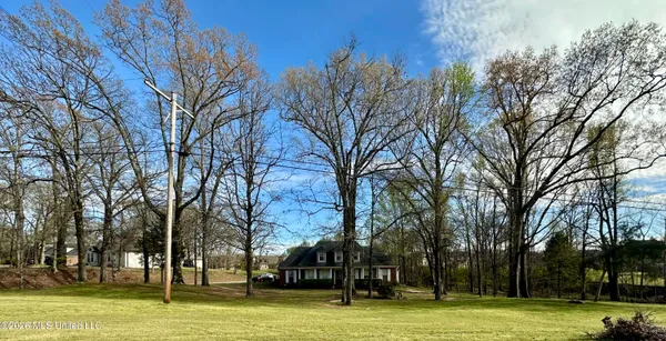 $405,000 | 1245 Thousand Oaks Drive, Hernando, MS 38632