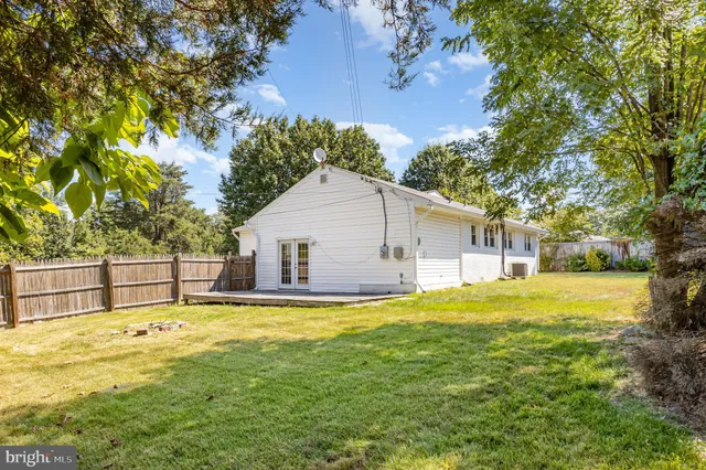 $3,200 | 3430 Little Hunting Creek Drive, Alexandria, VA 22309