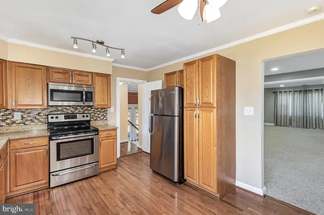 $3,200 | 3430 Little Hunting Creek Drive, Alexandria, VA 22309