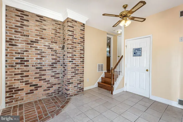 $3,200 | 3430 Little Hunting Creek Drive, Alexandria, VA 22309