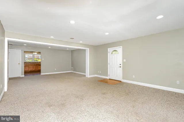 $3,200 | 3430 Little Hunting Creek Drive, Alexandria, VA 22309