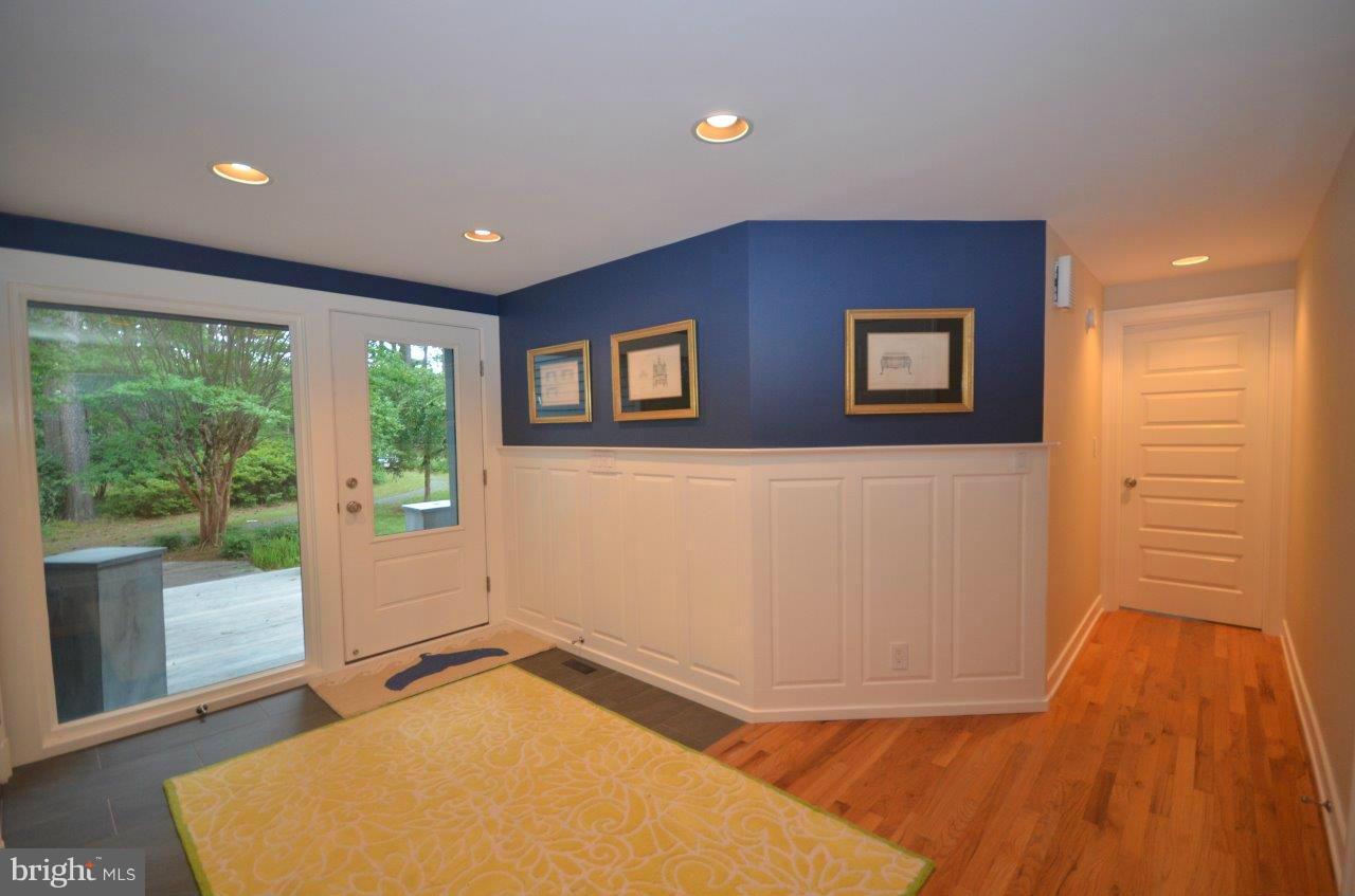6662 Bozman Neavitt Road Bozman, MD 21612 - Photo 12 of 30 Foyer