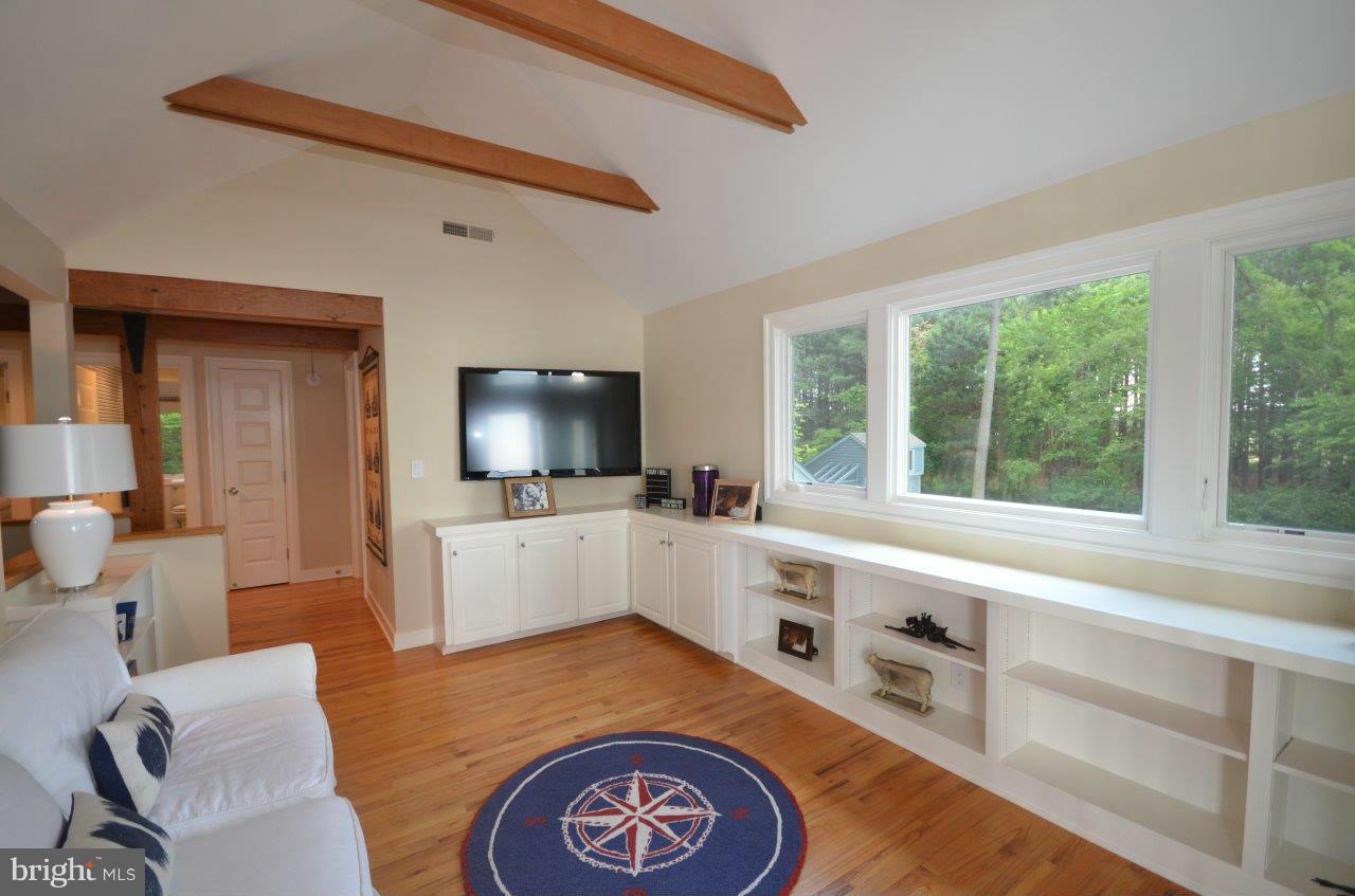 6662 Bozman Neavitt Road Bozman, MD 21612 - Photo 27 of 30 2nd floor den/living area