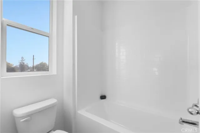 $659,990 | 9423 North Sepulveda Boulevard, Unit 2, North Hills, CA 91343