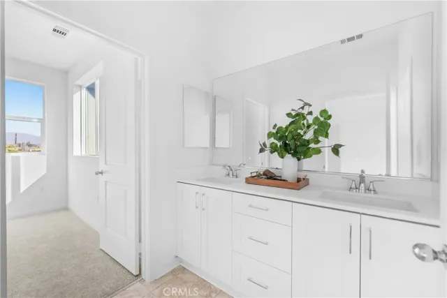 $659,990 | 9423 North Sepulveda Boulevard, Unit 2, North Hills, CA 91343