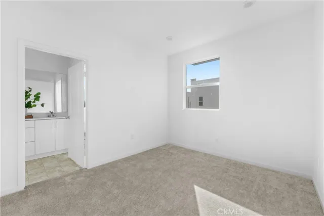 $659,990 | 9423 North Sepulveda Boulevard, Unit 2, North Hills, CA 91343