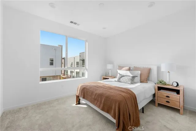 $659,990 | 9423 North Sepulveda Boulevard, Unit 2, North Hills, CA 91343